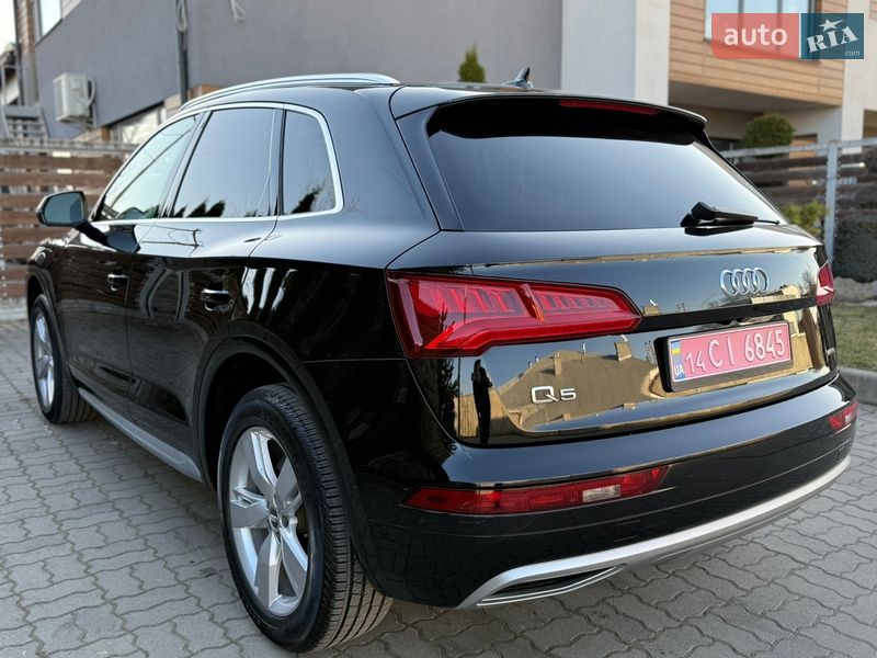Внедорожник / Кроссовер Audi Q5 2019 в Стрые