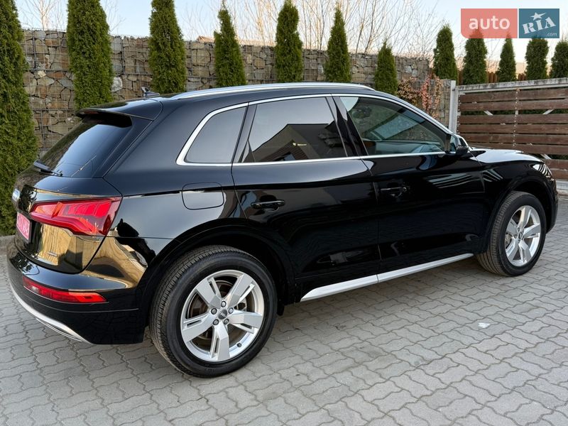 Внедорожник / Кроссовер Audi Q5 2019 в Стрые