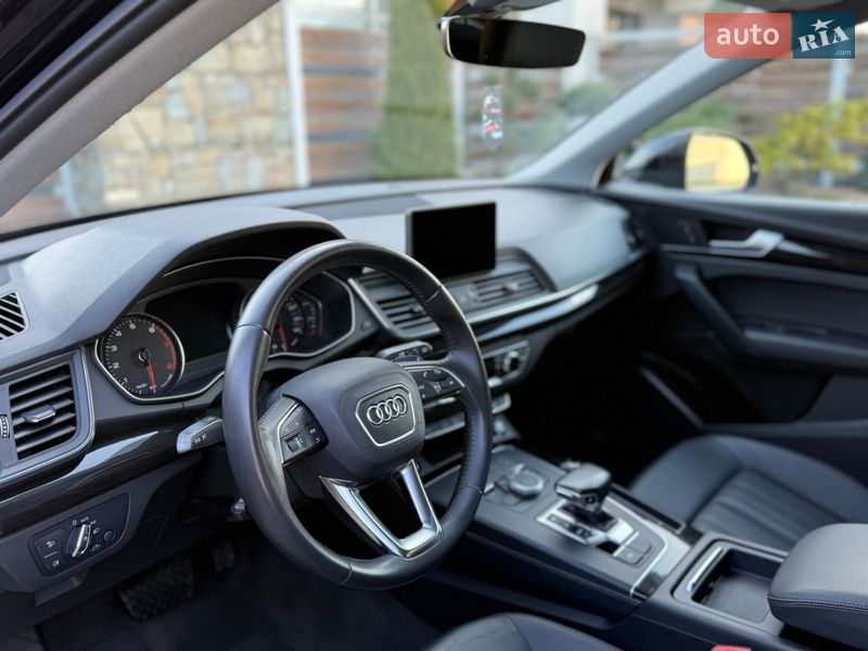 Внедорожник / Кроссовер Audi Q5 2019 в Стрые