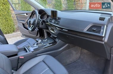 Внедорожник / Кроссовер Audi Q5 2019 в Стрые