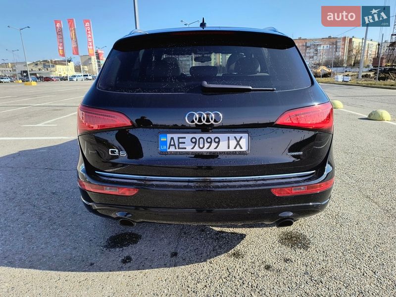Позашляховик / Кросовер Audi Q5 2015 в Чернівцях