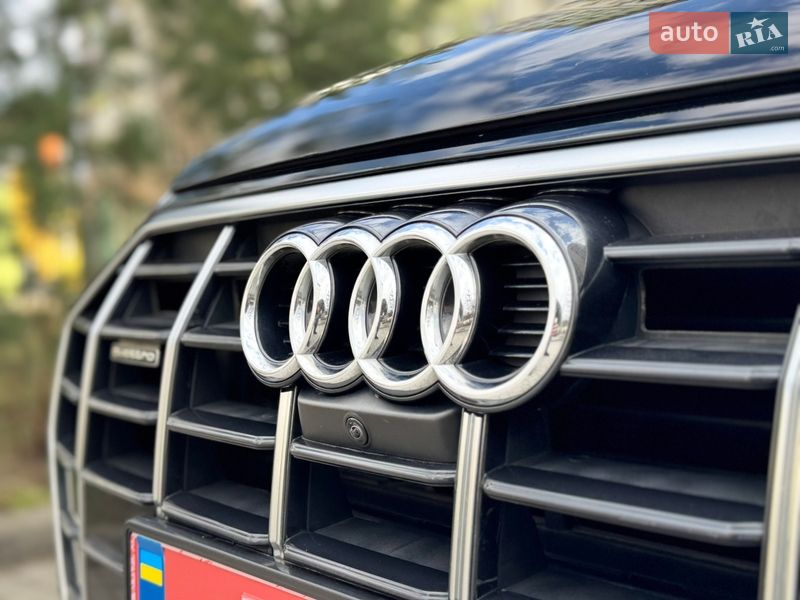 Внедорожник / Кроссовер Audi Q5 2020 в Ивано-Франковске