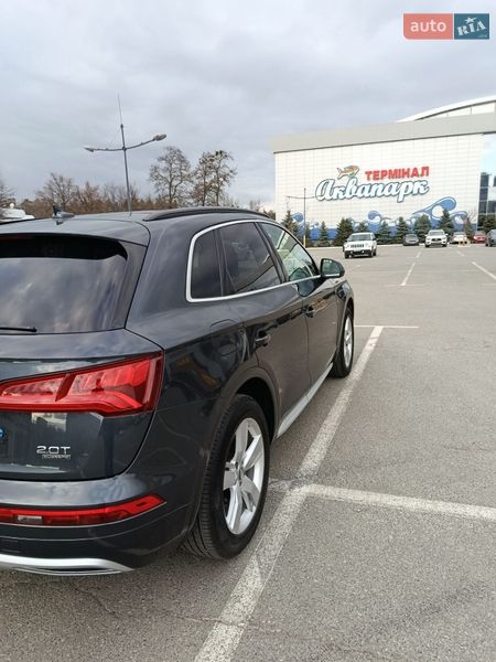 Внедорожник / Кроссовер Audi Q5 2018 в Киеве