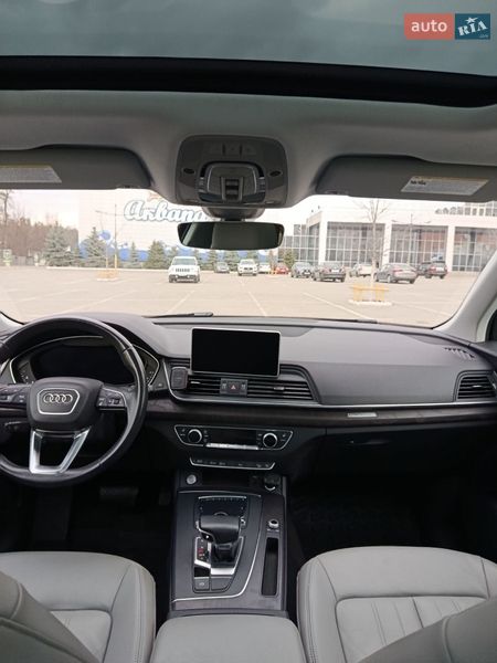 Внедорожник / Кроссовер Audi Q5 2018 в Киеве