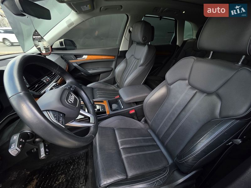 Внедорожник / Кроссовер Audi Q5 2020 в Тернополе