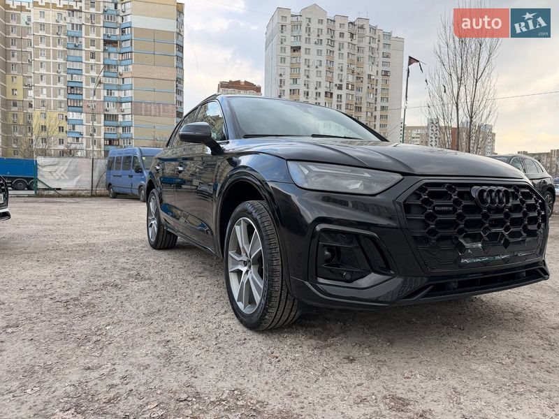 Внедорожник / Кроссовер Audi Q5 2024 в Киеве