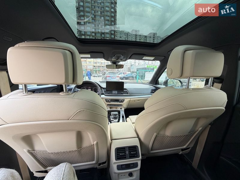 Внедорожник / Кроссовер Audi Q5 2024 в Киеве