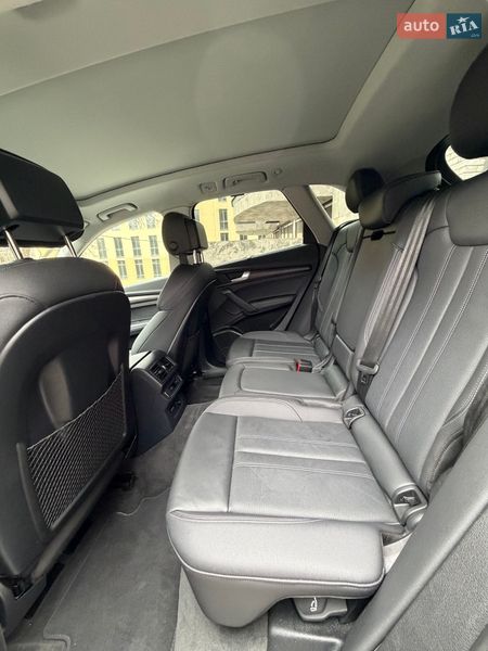 Внедорожник / Кроссовер Audi Q5 2024 в Киеве
