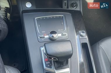 Внедорожник / Кроссовер Audi Q5 2020 в Самборе