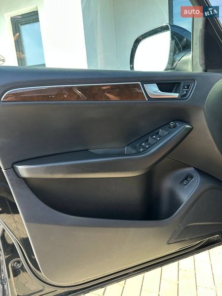 Позашляховик / Кросовер Audi Q5 2010 в Луцьку