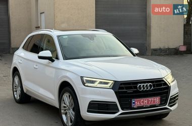 Позашляховик / Кросовер Audi Q5 2018 в Володимирі