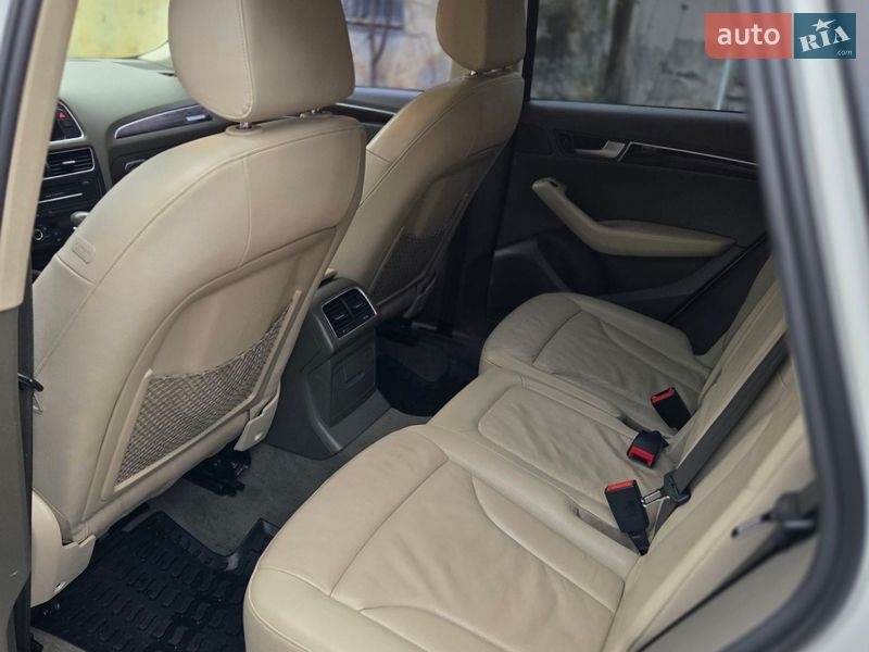 Позашляховик / Кросовер Audi Q5 2011 в Одесі