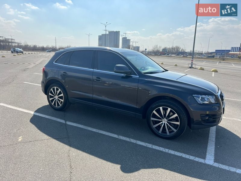 Внедорожник / Кроссовер Audi Q5 2012 в Киеве