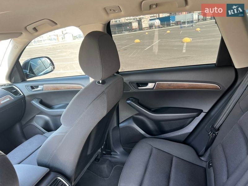 Внедорожник / Кроссовер Audi Q5 2012 в Киеве