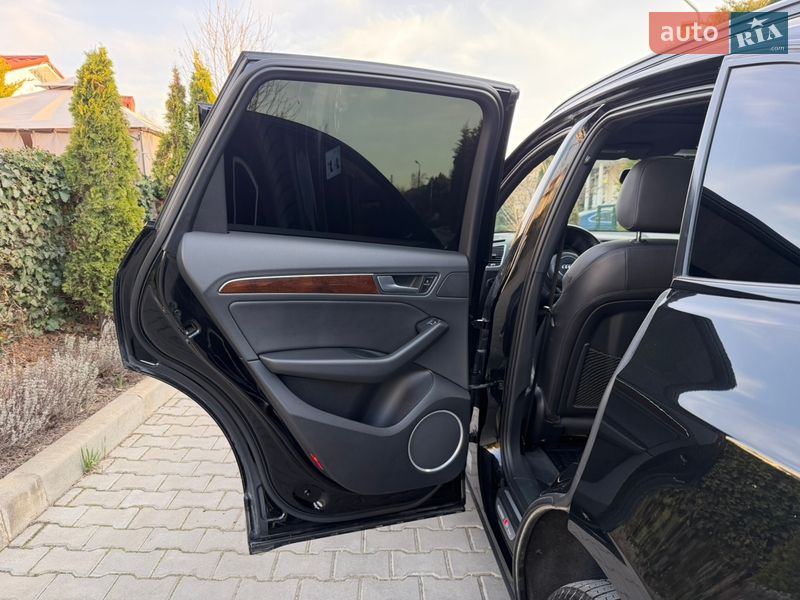 Внедорожник / Кроссовер Audi Q5 2015 в Одессе