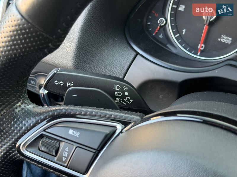 Внедорожник / Кроссовер Audi Q5 2015 в Одессе