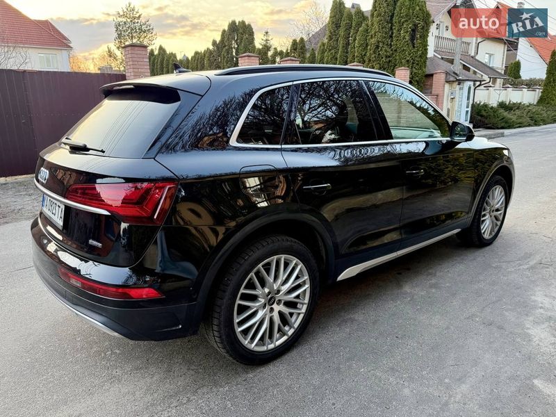 Внедорожник / Кроссовер Audi Q5 2022 в Киеве