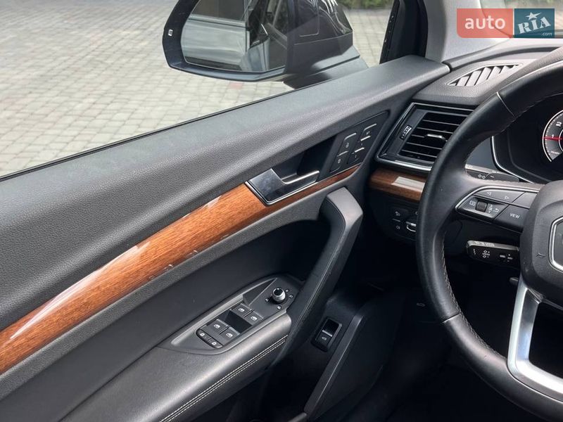 Позашляховик / Кросовер Audi Q5 2021 в Хмельницькому