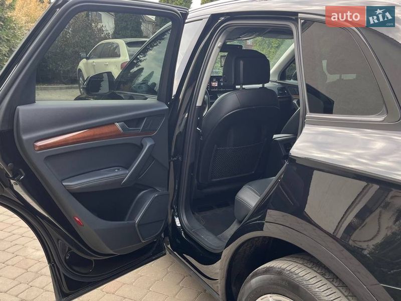 Позашляховик / Кросовер Audi Q5 2021 в Хмельницькому