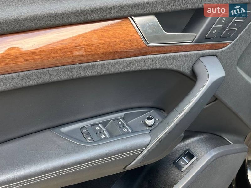 Позашляховик / Кросовер Audi Q5 2021 в Хмельницькому