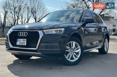 Позашляховик / Кросовер Audi Q5 2020 в Києві