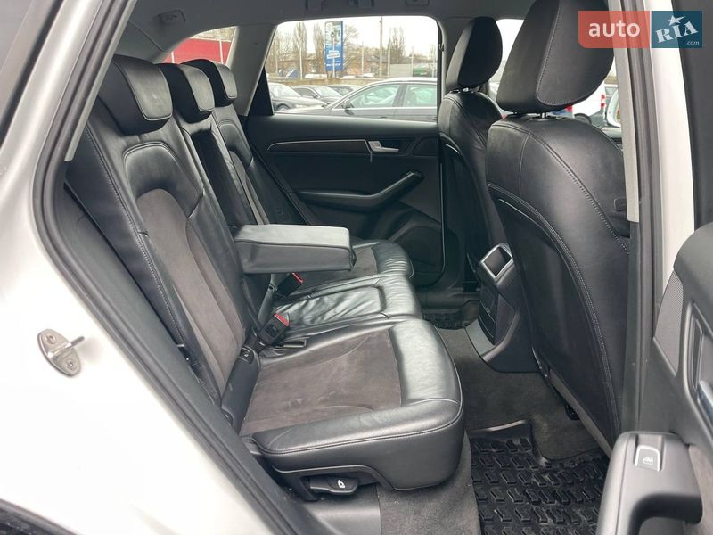 Внедорожник / Кроссовер Audi Q5 2014 в Киеве