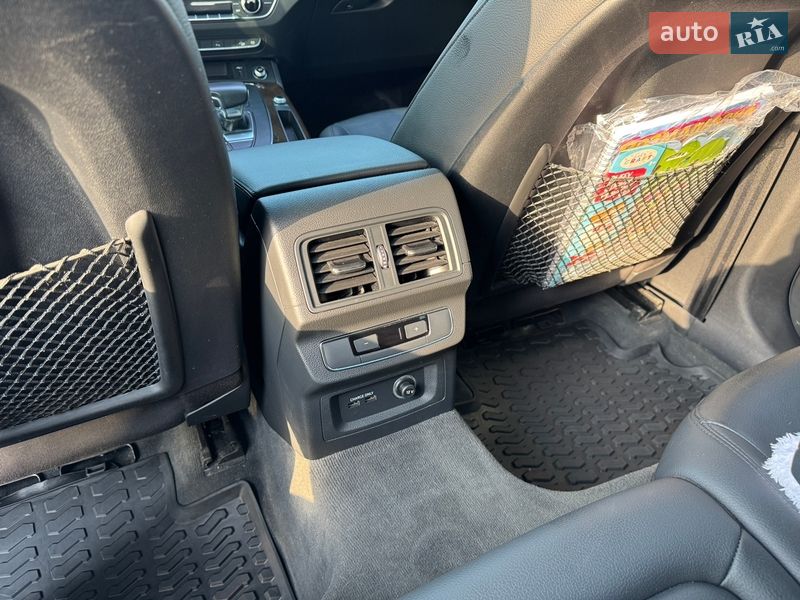 Внедорожник / Кроссовер Audi Q5 2020 в Киеве фото 36 Внедорожник / Кроссовер Audi Q5 2020 в Киеве