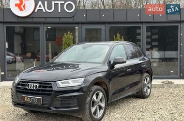 Позашляховик / Кросовер Audi Q5 2020 в Львові