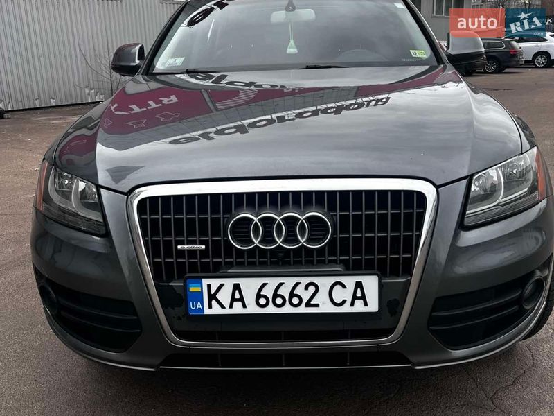 Внедорожник / Кроссовер Audi Q5 2011 в Киеве