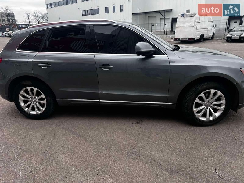 Внедорожник / Кроссовер Audi Q5 2011 в Киеве