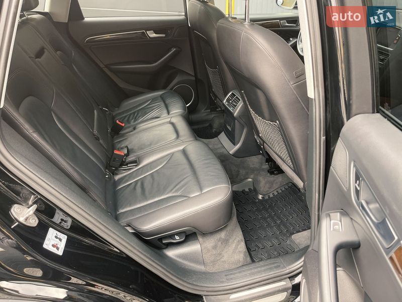 Позашляховик / Кросовер Audi Q5 2015 в Самборі