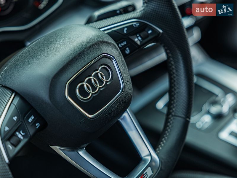 Внедорожник / Кроссовер Audi Q5 2019 в Днепре