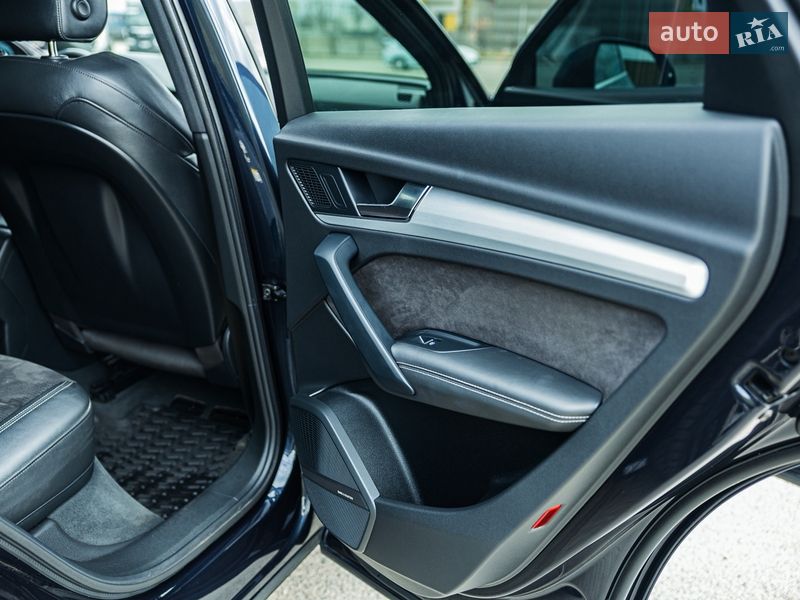 Внедорожник / Кроссовер Audi Q5 2019 в Днепре