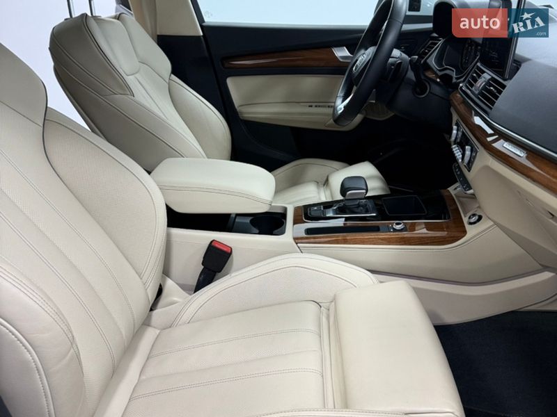 Внедорожник / Кроссовер Audi Q5 2022 в Одессе