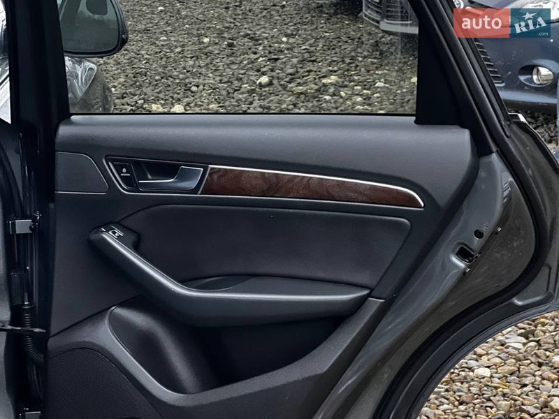 Внедорожник / Кроссовер Audi Q5 2015 в Стрые