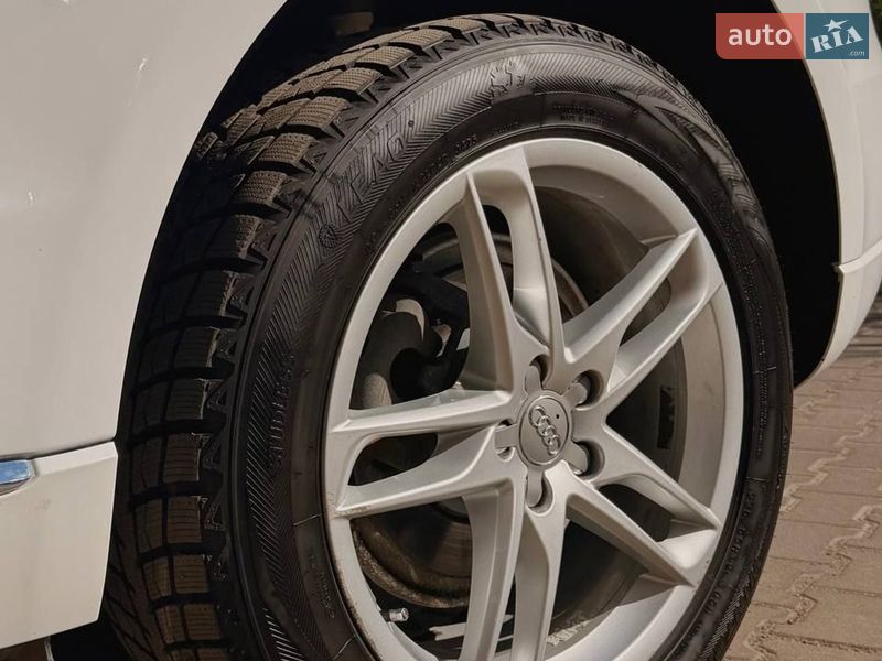 Позашляховик / Кросовер Audi Q5 2014 в Києві