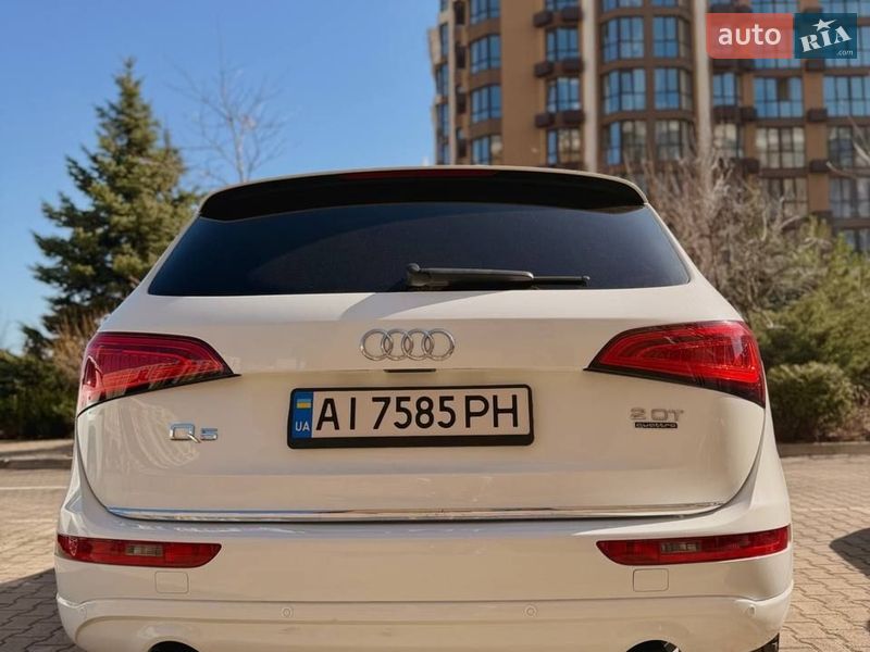 Позашляховик / Кросовер Audi Q5 2014 в Києві