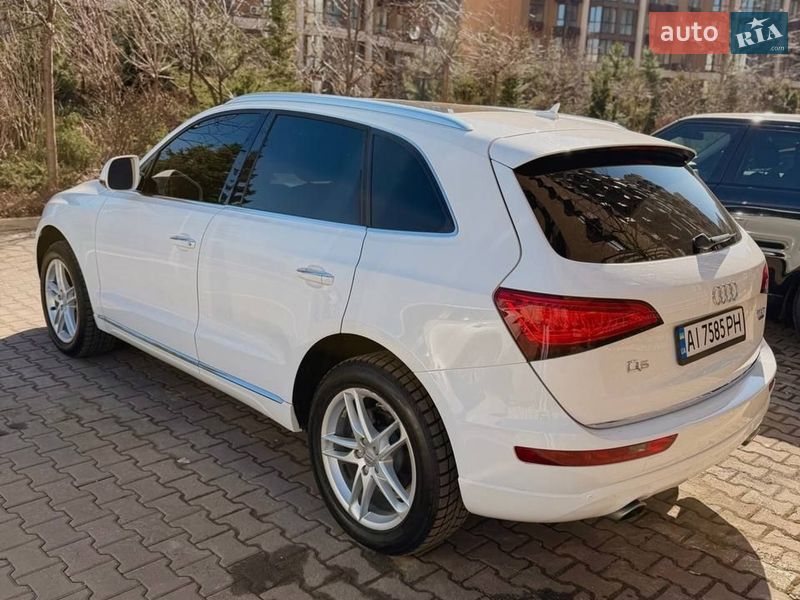 Позашляховик / Кросовер Audi Q5 2014 в Києві