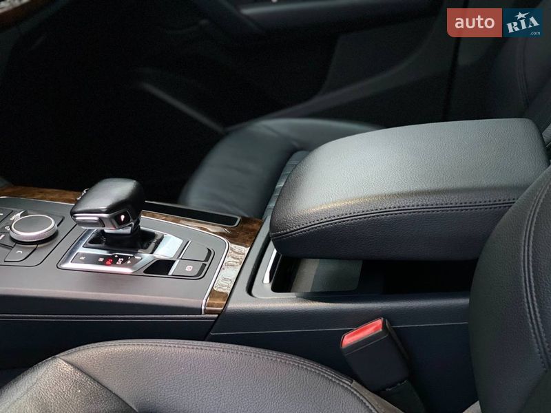 Позашляховик / Кросовер Audi Q5 2018 в Києві