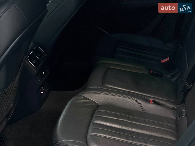 Позашляховик / Кросовер Audi Q5 2018 в Києві