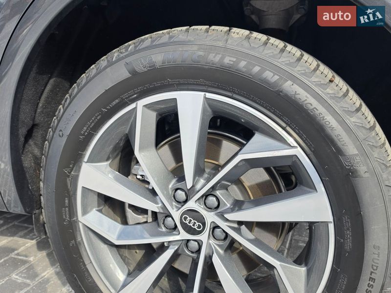 Позашляховик / Кросовер Audi Q5 2022 в Києві фото 14 Позашляховик / Кросовер Audi Q5 2022 в Києві