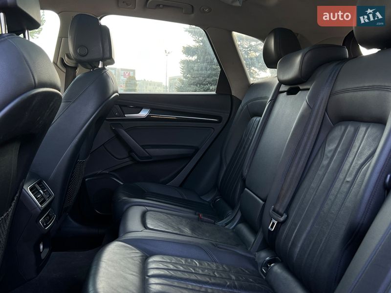 Позашляховик / Кросовер Audi Q5 2018 в Львові