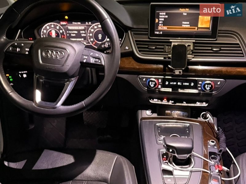 Внедорожник / Кроссовер Audi Q5 2018 в Киеве фото 25 Внедорожник / Кроссовер Audi Q5 2018 в Киеве