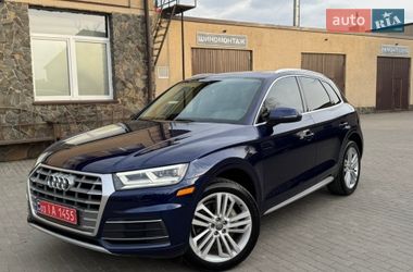 Внедорожник / Кроссовер Audi Q5 2018 в Владимире