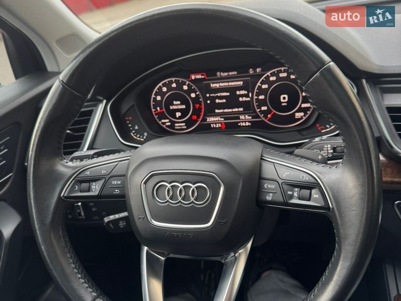 Внедорожник / Кроссовер Audi Q5 2018 в Владимире фото 67 Внедорожник / Кроссовер Audi Q5 2018 в Владимире