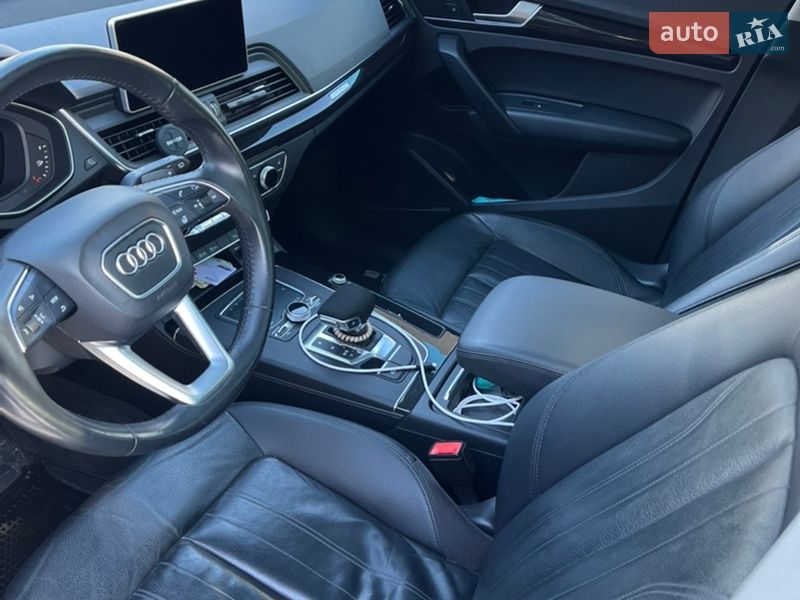 Позашляховик / Кросовер Audi Q5 2017 в Полтаві фото 3 Позашляховик / Кросовер Audi Q5 2017 в Полтаві