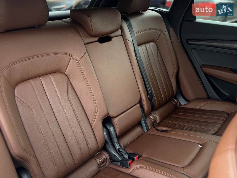 Позашляховик / Кросовер Audi Q5 2020 в Рівному фото 66 Позашляховик / Кросовер Audi Q5 2020 в Рівному