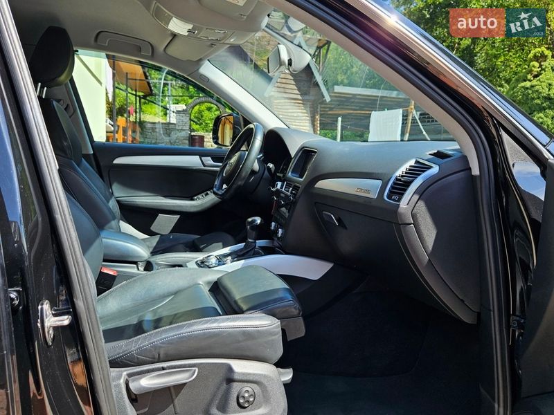 Внедорожник / Кроссовер Audi Q5 2015 в Каменец-Подольском