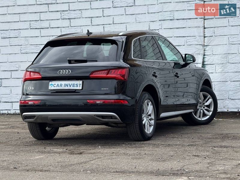 Внедорожник / Кроссовер Audi Q5 2020 в Киеве