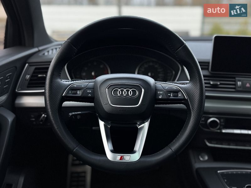 Внедорожник / Кроссовер Audi Q5 2018 в Ровно